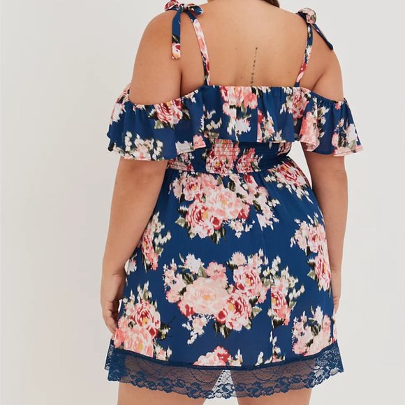 New Torrid Ruffle Lace Trim Swim Coverup Dress - Ikat Floral Blue 4X 5X - Picture 3 of 4